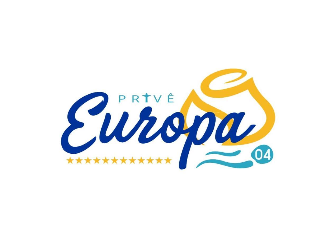 Lindo Prive Europa 04 Com Ar, 5wc E Grande Piscina * Gravata (Gravata, Pernambuco)