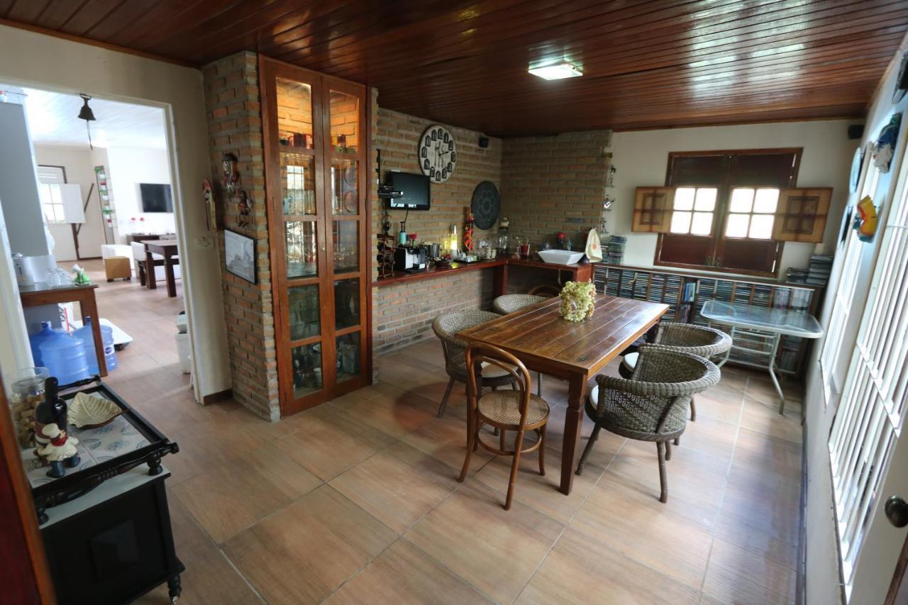 Сasa de vacaciones Privê 04 Quartos, 04 Suítes Com Ar Condicionado! Gravatá