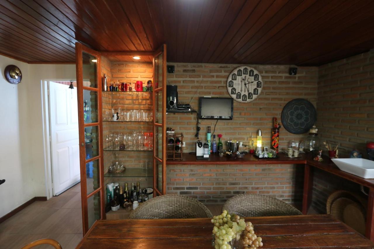 Сasa de vacaciones Privê 04 Quartos, 04 Suítes Com Ar Condicionado! Gravatá